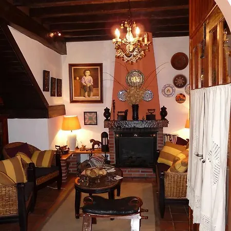 Casa Colonial En Alevia